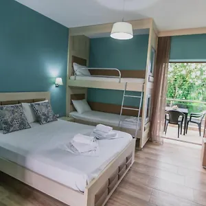  Apartament House Akis New